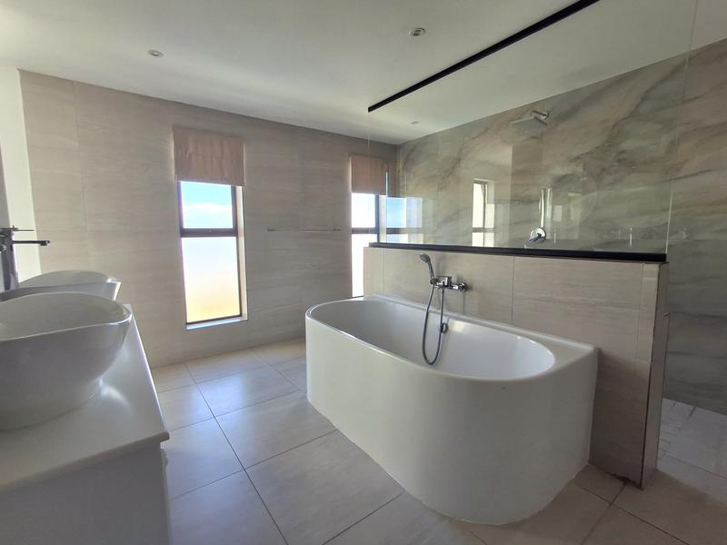 5 Bedroom Property for Sale in Cape St Martin Private Reserve Western Cape
